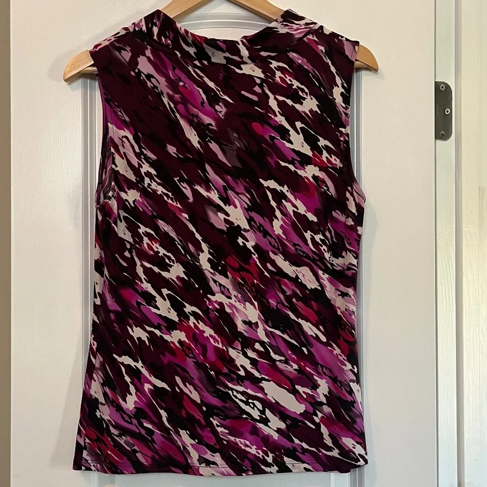 Tahari Arthur S. Levine Sleeveless Abstract Print Blouse Purple Size Medium - Picture 5 of 10